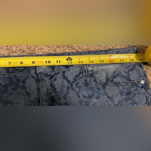 Seven7 Weekend Shorts, Sz 16 - Picture 3 of 5